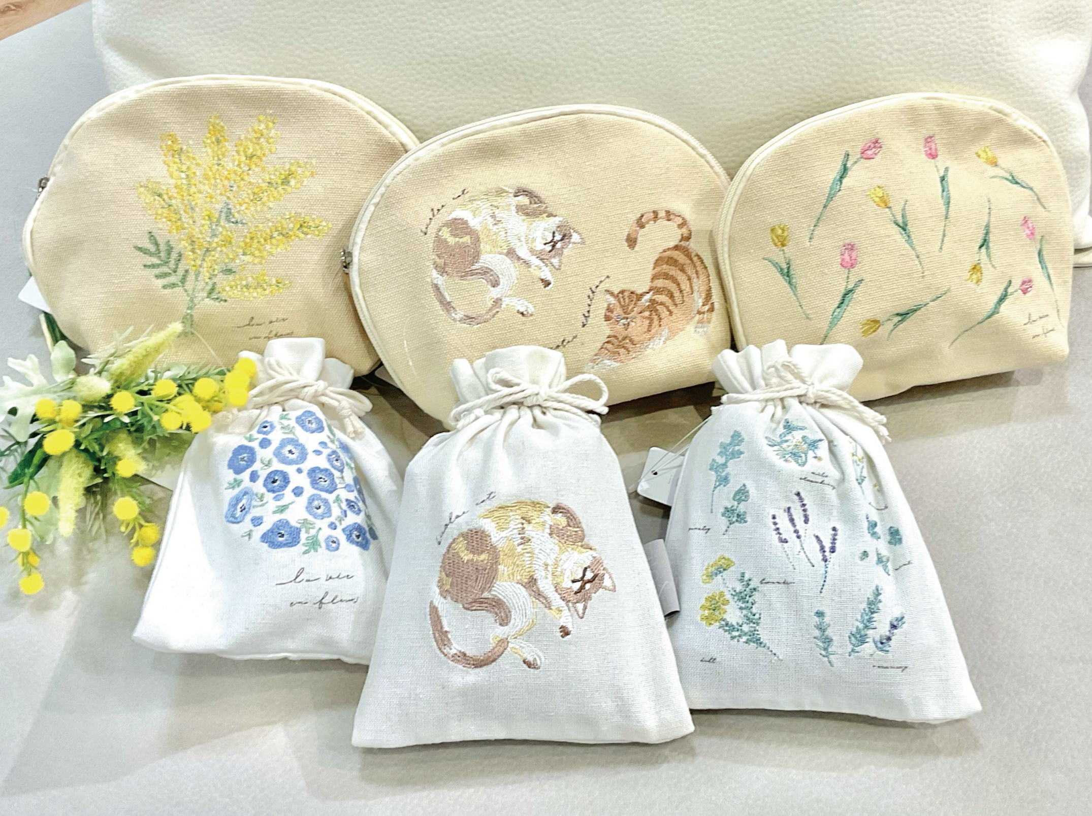 刺繍ポーチ_アートボード 1
